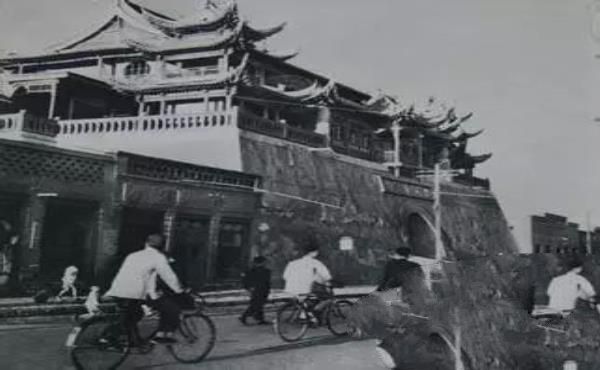 1920甘肃环球大地震前，有什么神秘征兆？